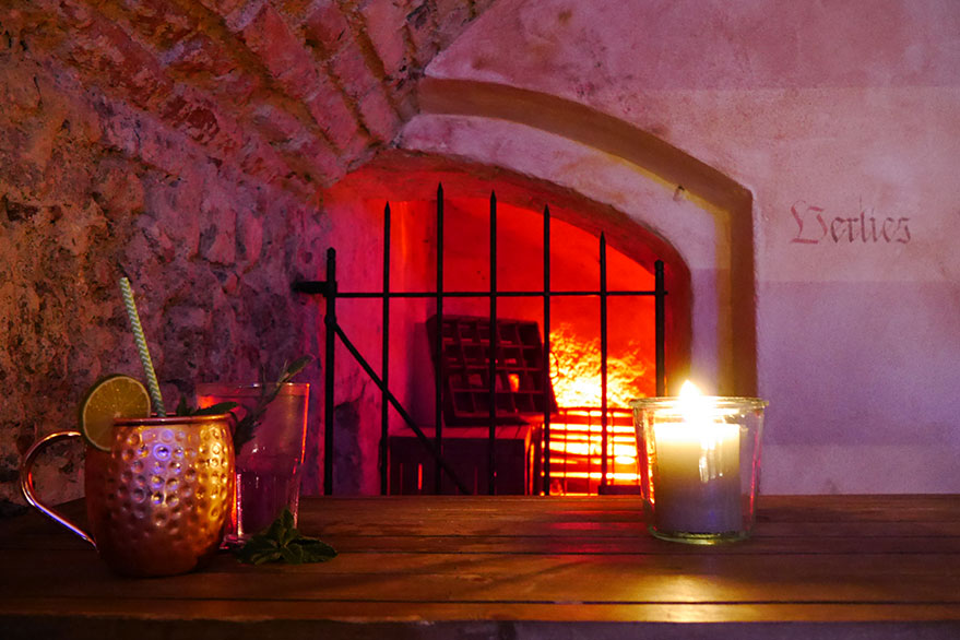 Mankei Bar im Gewölbekeller