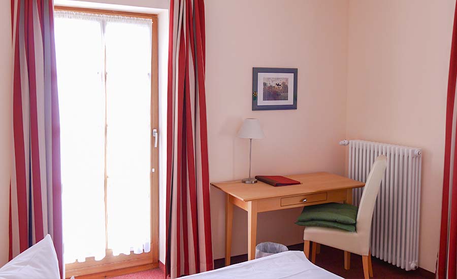 Zimmer 14, Anton Braith, Junior Suite