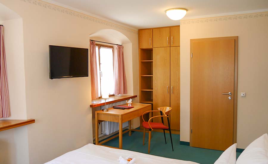 Zimer 20, Wilhelm Leibl, Doppelzimmer