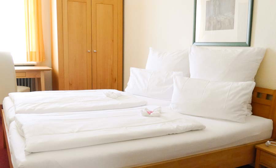 Zimmer 6, Friedrick Doltz, Doppelzimmer